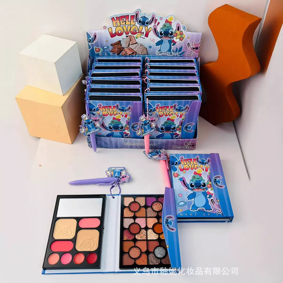 Makeup’s set